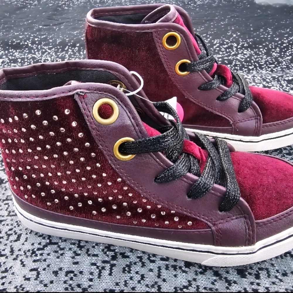 Stylish Burgundy Kids High-Top Sneakers